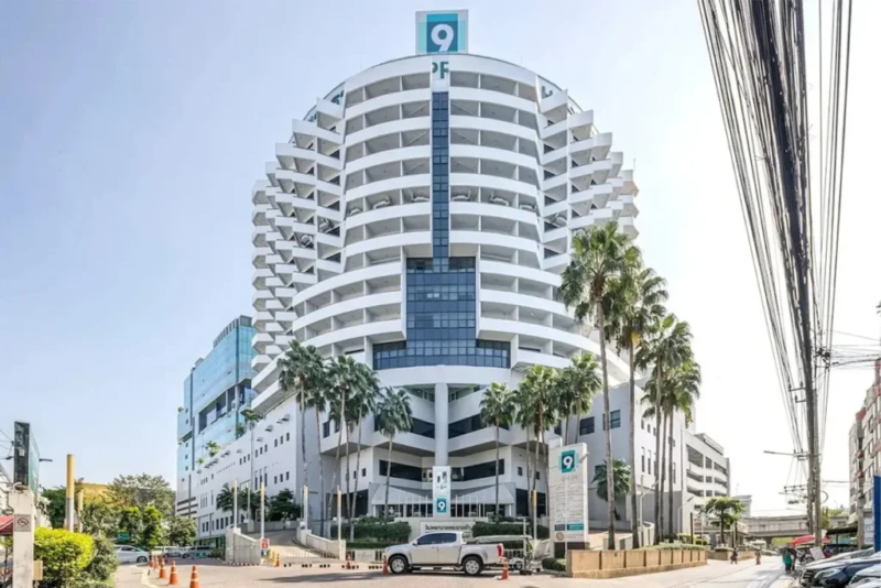 SOHO BANGKOK RATCHADA 國際學校與醫療機能